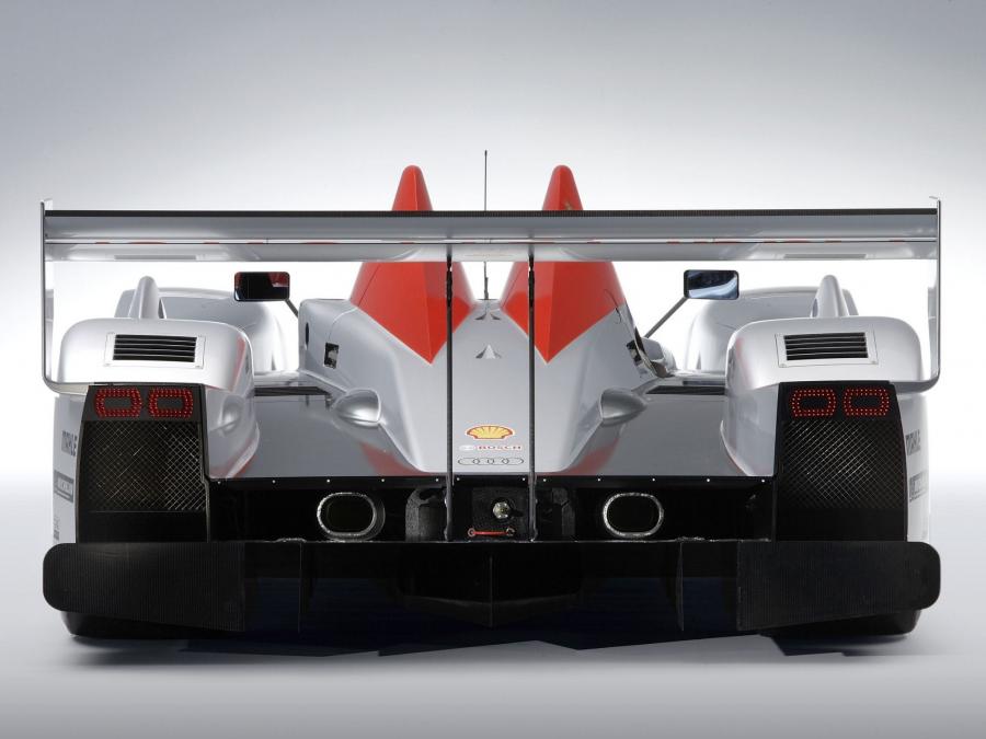  Audi R10 TDI 2006 года  (фото 11 из 16)